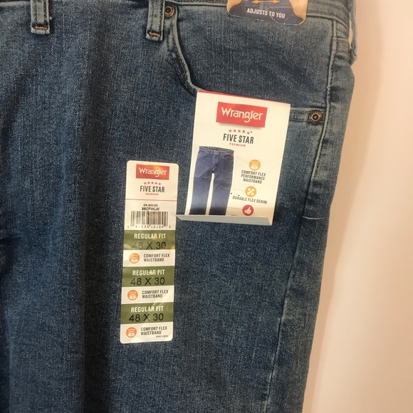 NWT Wrangler Regular Fit Comfort Flex Jeans - Picture 3 of 3